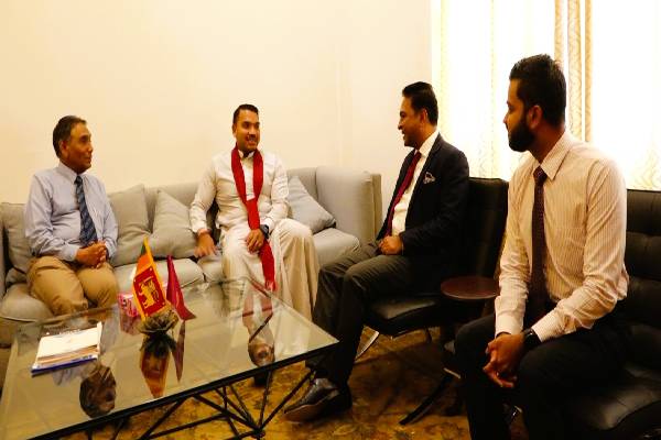 நாமல் ராஜபக்ச மற்றும் மாலைதீவு தூதுவர் இடையில் சந்திப்பு | Between Namal Rajapaksa Maldivian Ambassador