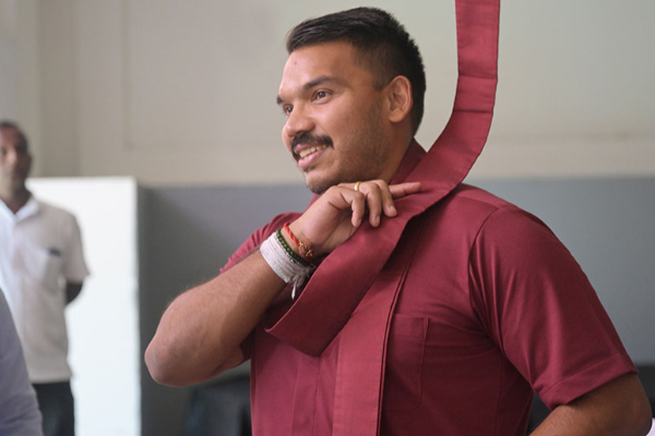 நாமல் மீது எழுந்துள்ள புதிய குற்றச்சாட்டு! விரைவில் பதில்.. | Namal Lawyer Issue Today Parliment