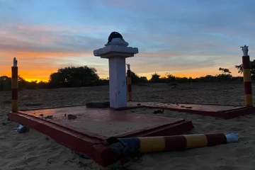 இரவோடு இரவாக முள்ளிவாய்க்கால் நினைவுத்தூபி உடைத்தெறிப்பு!