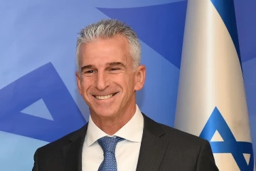 போரில் திடீர் திருப்பம் : மொசாட் தலைவர் கத்தாருக்கு இரகசிய பயணம்