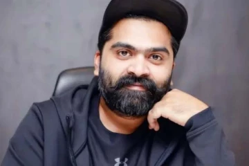 தனது மகனுக்கு சதி செய்கிறார்கள்: சிம்புவின் தாய் அதிரடியான ஆவேச பேச்சு