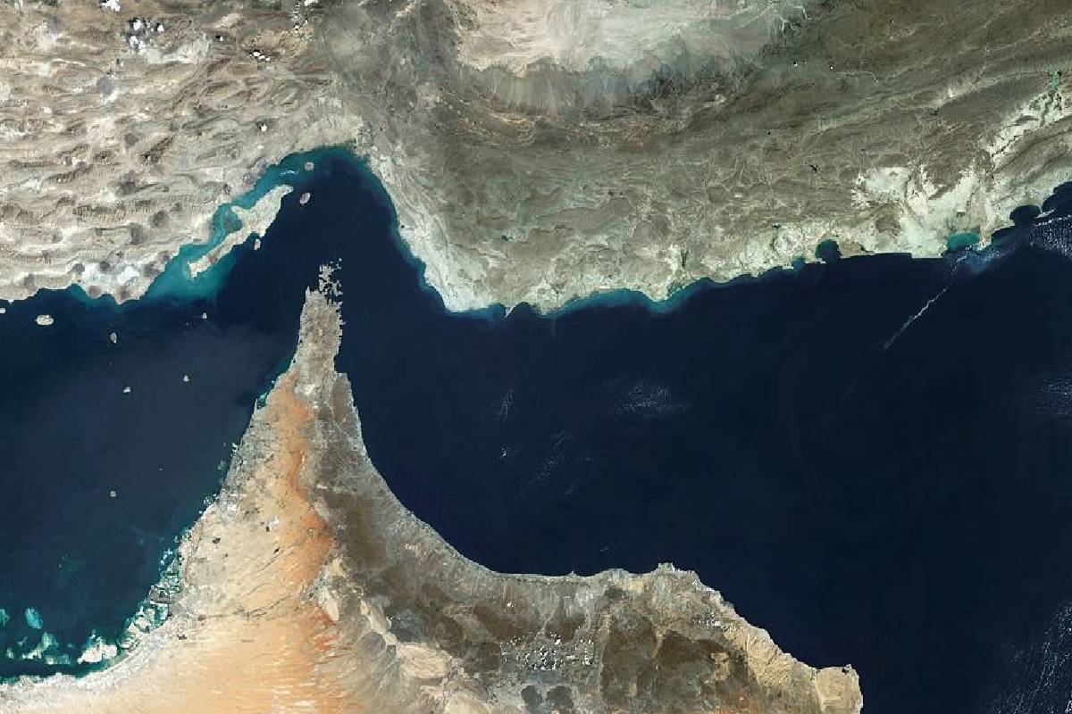 ஹோர்முஸ் நீரிணை தொடர்பில் ஈரான்–அமெரிக்கா மோதல் தீவிரம் | Iran Us Conflict Intensifies Over Strait Hormuz