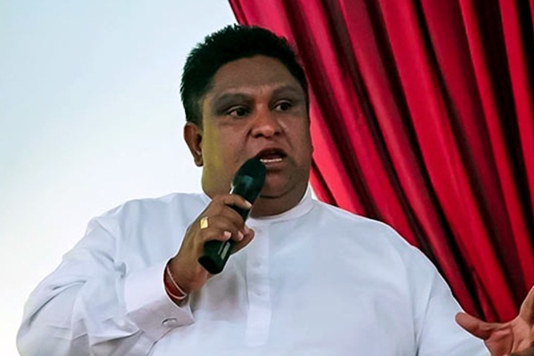 லால் காந்தவை தாக்க மைக் டைசனாக மாறிய சாமர சம்பத்! | Chamara Sampath Challenges Lalkantha