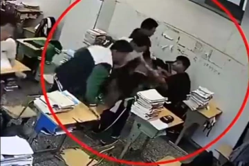 திடீரென வந்த நிலநடுக்கம்! மாற்றுத்திறனாளியின் நிலையைப் பாருங்க