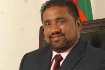 அரசாங்கத்திற்குள் இருந்தால், அரசை விமர்சிக்கக்கூடாது! - ரோஹித்த அபேகுணவர்தன