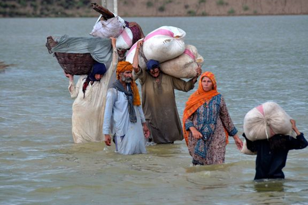 பாக்கிஸ்தானில் 1,000 பேர் உயிரை காவு வாங்கிய மழை வெள்ளம்! | 1 000 People Killed In Rain Floods In Pakistan