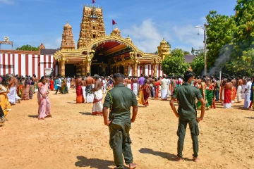 யாழ் நல்லூர் திருவிழாவில் தவறவிடப்பட்ட பொருள்களைப் பெறலாம்