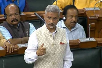 ரஷ்யா - உக்ரைன் போர் விவகாரம் : இந்தியா யார் பக்கம்..? - வெளியுறவுத்துறை அமைச்சர் ஜெய்சங்கர் மக்களவையில் பதில்