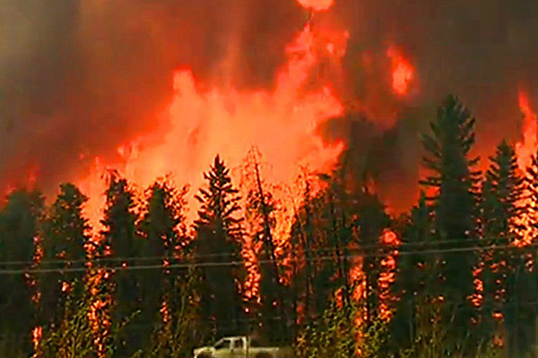 கனடாவால் புகை சூழ்ந்த அமெரிக்கா! | America Surrounded By Smoke From Canada