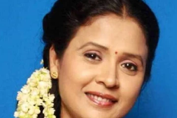 கொரோனாவுக்கு சிகிச்சைப் பெற்று  பிரபல இந்தி குணச்சித்திர நடிகை மரணம்