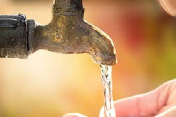 நிலவும் வரட்சியான காலநிலை காரணமாக குடிநீர் தட்டுப்பாடு | Water Scarcity Due To Prevailing Drought Climate