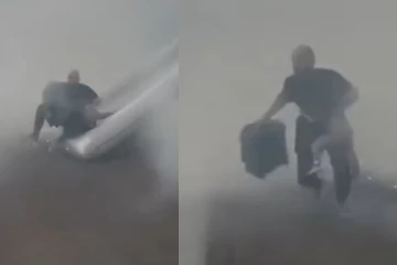 குழந்தையை விட லக்கேஜ் முக்கியமா? விமான விபத்தில் தந்தையின் செயலுக்கு கண்டனம்