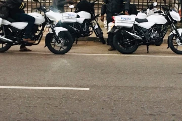 விதிமுறைகளை மீறிய மானிப்பாய் பொலிஸார்