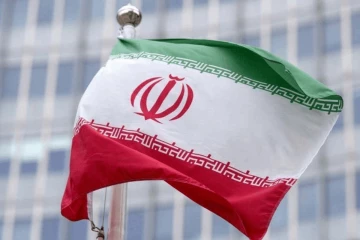 ඇවිලෙන යුධ අර්බුධ මැද ඉරානයට ඩොලර් බිලියන 270ක පාඩුවක්