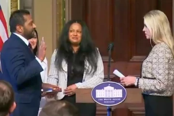 பகவத்கீதை மீது சத்தியம் செய்த எப்.பி.ஐ.யின் புதிய இயக்குநர்