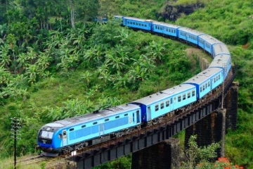நாட்டு மக்களை பாடாய் படுத்தும் விலை உயர்வு... ரயில் கட்டணங்களும் அதிகரிப்பு
