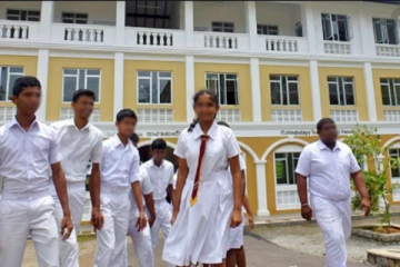 இன்று மீண்டும் ஆரம்பிக்கப்படுகின்றது பாடசாலைகள்
