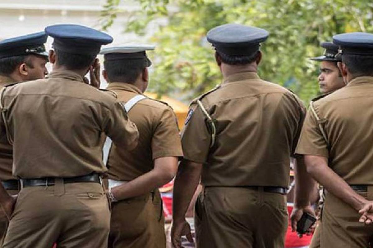 கட்டுப்பாட்டை இழந்த மிதிவண்டி ; 15 அடி பள்ளத்தில் விழுந்த இளைஞர் உயிரிழப்பு | Youth Dies After Falling Int15 Foot Ditch Accident கட்டுப்பாட்டை இழந்த மிதிவண்டி ; 15 அடி பள்ளத்தில் விழுந்த இளைஞர் உயிரிழப்பு | Youth Dies After Falling Int15 Foot Ditch Accident