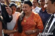 චීනෙන් ආපු යන්ත්‍රයක් දීලා බැංකු සල්ලි මංකොල්ල කාලා.. ශිරන්ති රාජපක්ෂට එරෙහිව නීති මඟට
