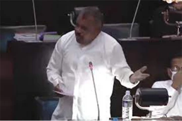 கல்வித்துறையிலும் ஏனைய துறைகளிலும் அரசியல் தலையீடு ஒழிக்கப்பட வேண்டும்: செல்வராசா கஜேந்திரன் (Video)
