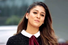நயன்தாரவாக நடிக்கும் பிரபல நடிகையின் மகள்! இந்த போட்டோவ பாத்தீங்களா?