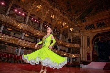 லொட்டரியில் ஒரு மில்லியன் பவுண்டுகள் வென்ற 72 வயது பெண்ணின் வித்தியாசமான ஆசை