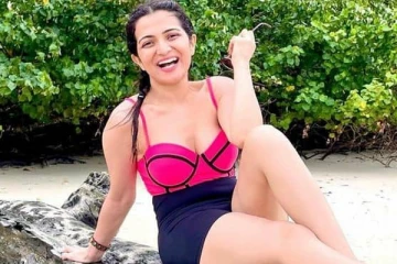 முகம் சுருங்கி பாட்டி மாதிரியான தொகுப்பாளினி டிடி!! கலாய்க்கும் நெட்டிசன்கள்