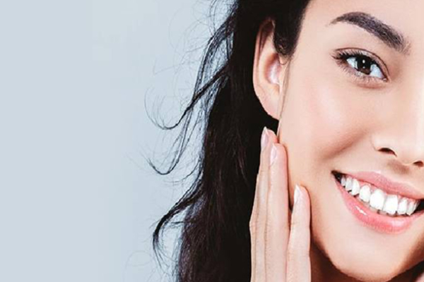 பளிச்சென்ற முகத்திற்கு வந்தாச்சு ஒயிட்டிங் ஆயில்...இரவில் வெறும் இரண்டு சொட்டு போதும் | Vantachu Whitening Oil For Bright Face