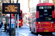 பிரித்தானியாவில் புதிதாக 30,000க்கும் அதிகமான கொரோனா பாதிப்பு; தொற்று மேலும் அதிகரிக்கும் அபாயம்!