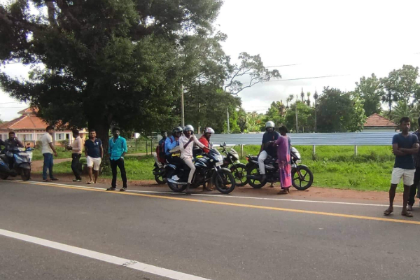 லொறி மோதியதால் சுயநினைவை இழந்த எட்டு வயது மாணவன் | Lorry Hits 8 Year Old Student