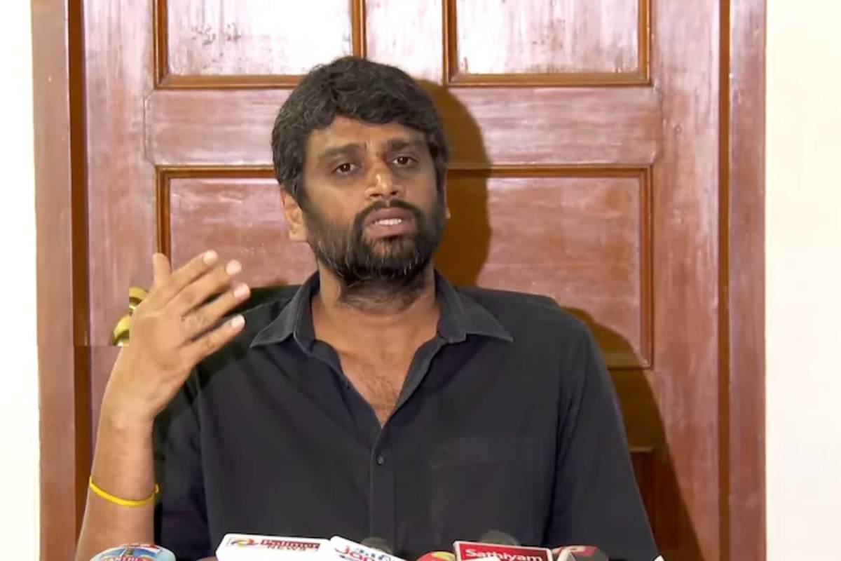 ஜனநாயகன் லீக் குறித்து முதல்வர் விஜய் ஏன் பேசவில்லை?- இயக்குநர் ஹெச்.வினோத் விளக்கம் | H Vinoth Talk About Vijay Starrer Jana Nayagan ஜனநாயகன் லீக் குறித்து முதல்வர் விஜய் ஏன் பேசவில்லை?- இயக்குநர் ஹெச்.வினோத் விளக்கம் | H Vinoth Talk About Vijay Starrer Jana Nayagan