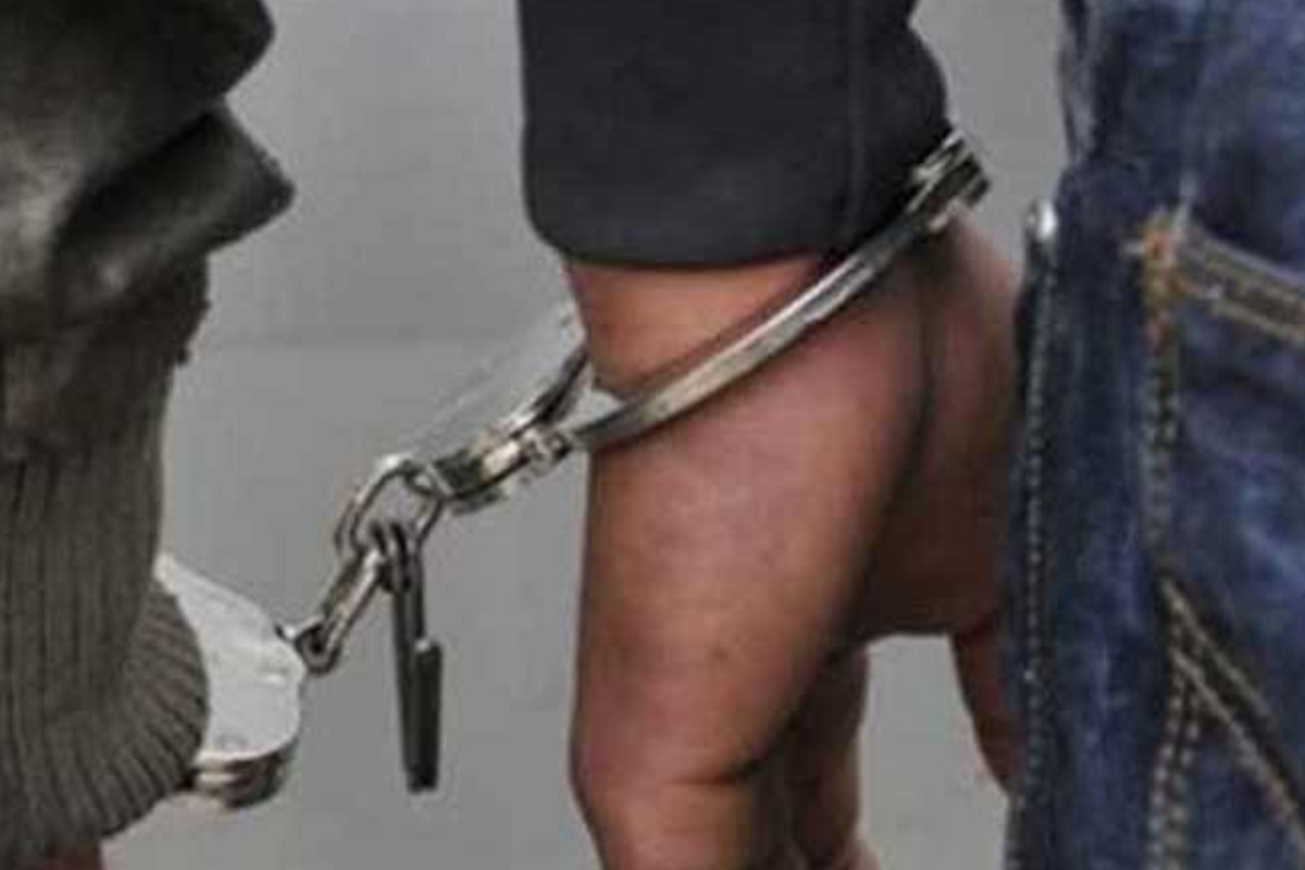 முல்லைத்தீவில் இராணுவத்திலிருந்து தப்பியோடிய நபர் கைது | Man Who Escaped From The Army Mullaitivu Arrested முல்லைத்தீவில் இராணுவத்திலிருந்து தப்பியோடிய நபர் கைது | Man Who Escaped From The Army Mullaitivu Arrested