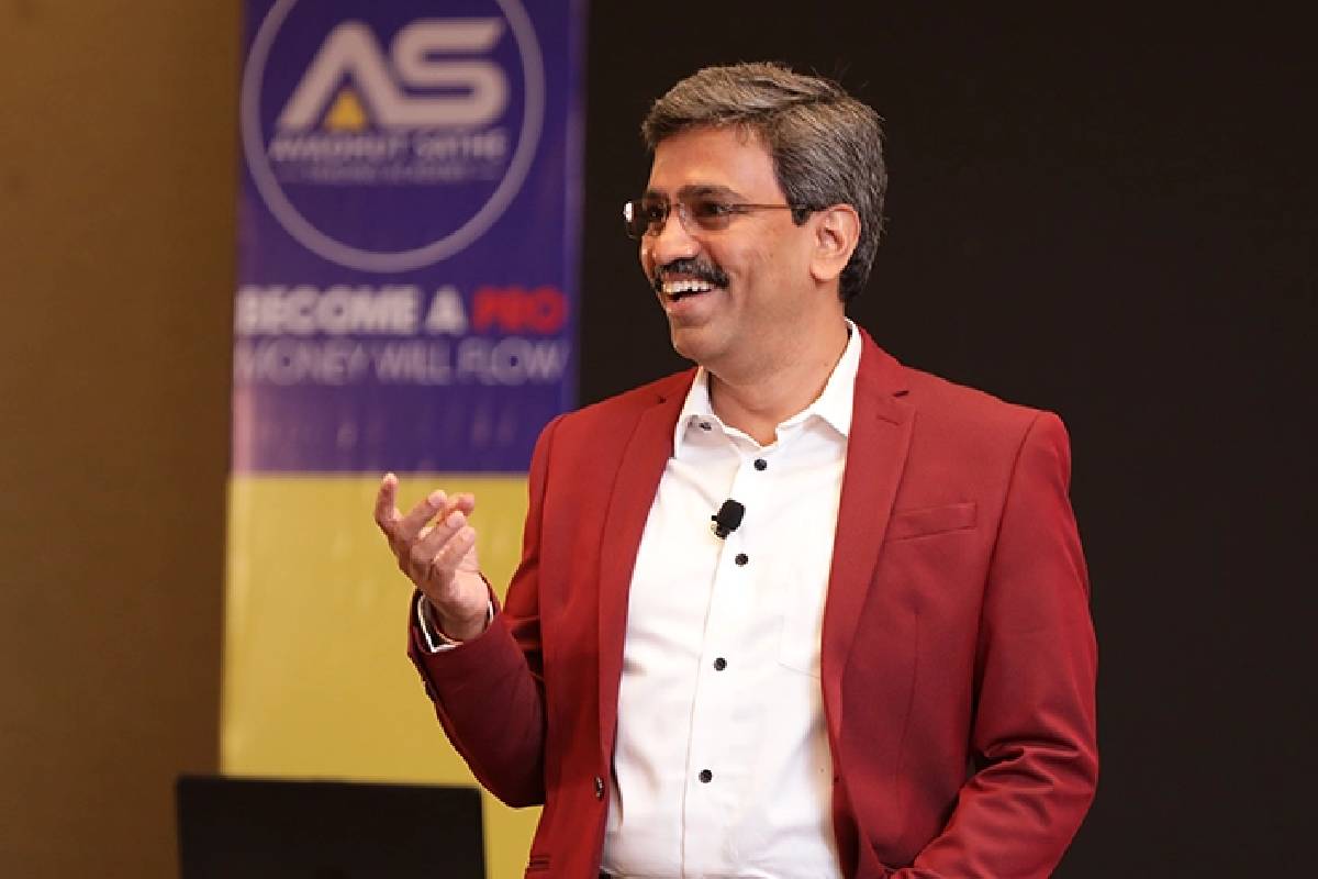 டிரேடிங் அகாடமி ஒன்றிற்கு செபியின் அதிர்ச்சி வைத்தியம்: ரூ. 546 கோடியைத் திரும்ப வழங்க உத்தரவு | Sebi Avadhut Sathe Trading Academy டிரேடிங் அகாடமி ஒன்றிற்கு செபியின் அதிர்ச்சி வைத்தியம்: ரூ. 546 கோடியைத் திரும்ப வழங்க உத்தரவு | Sebi Avadhut Sathe Trading Academy