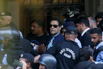 இம்ரான் கான் வீட்டில் பொலிசார் சோதனை; சிக்கிய 6 பயங்கரவாதிகள்!