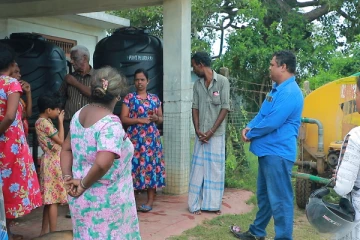 மழை காலங்களில் எதிர்கொள்ளும் அவலம்! பலாலியிலிருந்து இடம்பெயர்ந்த மக்கள் கவலை (Video)