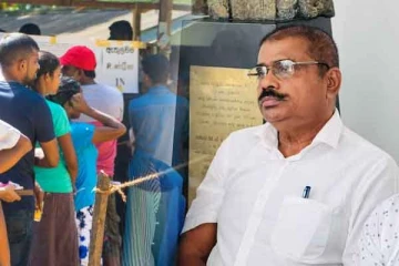 தமிழ் பொதுவேட்பாளர் அரியநேத்திரன்: தென்னிலங்கையில் விளம்பரம்...!