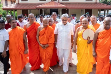 ஜனாதிபதி பதவி தொடர்பில் மாநாயக்க தேரர்களின் இறுதி முடிவு