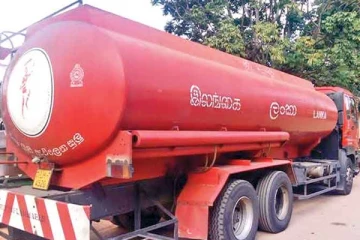 பணிப்புறக்கணிப்பை கைவிட்ட தனியார் தாங்கி ஊர்தி சாரதிகள்!