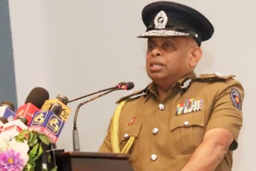 කවුද මේ දේශබන්දු ?