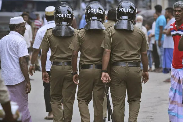 பிணையில் விடுவிக்கப்பட்ட 24 வயது இளைஞன் - வைத்தியசாலையில் வைத்து கொடூரமாக வெட்டிக்கொலை | Anurathapura Hospital Attack One Death