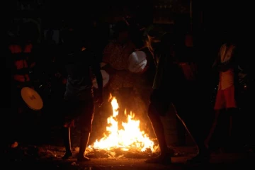 போகி பண்டிகையன்று நெகிழி, டயர்களை எரித்தால் ரூ.1000 அபராதம் - சென்னை  மாநகராட்சி எச்சரிக்கை