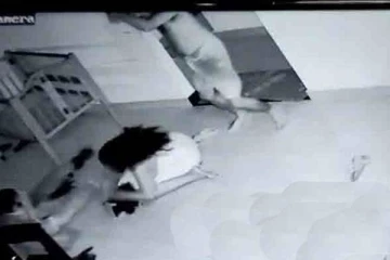 வீடொன்றில் திருட வந்த கொள்ளையானை பிடித்த கணவன் - மனைவி! கொழும்பில் சம்பவம்