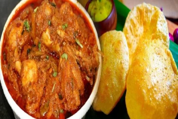 கேரளா பாணியில் பூரிக்கு பக்காவாக பொருந்தும் சிக்கன் கிரேவி... எப்படி செய்வது?