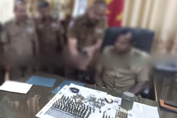 மகிந்த ராஜபக்ச வித்தியாலயத்தில் வெடிப்பொருட்கள்: காவல்துறை வெளியிட்ட சந்தேகம் | Recovery Of Guns And Bullets From A Famous School