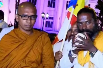சத்தியாக்கிரகத்தில் மீண்டும் இணைந்த கஸ்ஸப தேரர்