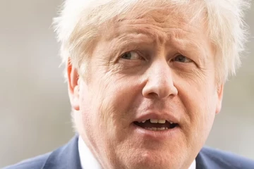 உக்ரைன் போரால் உயர்ந்துள்ள பெட்ரோல் விலை: மாற்று ஏற்பாட்டுக்காக போரிஸ் ஜான்சன் எடுத்துள்ள சர்ச்சைக்குரிய முடிவு?