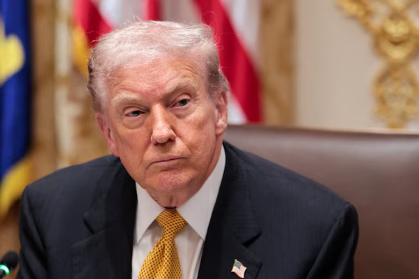 வெளிநாடொன்றை சுற்றிளைத்து படையெடுக்கும் அமெரிக்கா.! அதிகரிக்கும் பதற்றம் | Us War Against Venezuela வெளிநாடொன்றை சுற்றிளைத்து படையெடுக்கும் அமெரிக்கா.! அதிகரிக்கும் பதற்றம் | Us War Against Venezuela