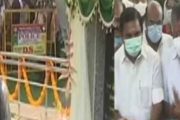 மெரினாவில் ஜெயலலிதாவின் நினைவு அருங்காட்சியகத்தை திறந்து வைத்தார் முதல்வர் எடப்பாடி!