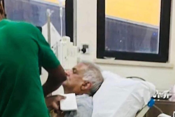 தொடர்ந்தும் சிகிச்சையில் உள்ள ரணில் விக்ரமசிங்க | Ranil Wickremesinghe Continues Receive Treatment