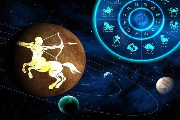 எப்போதுமே மகிழ்ச்சியாக இருக்கும் அதிர்ஷ்டம் கொண்ட டாப் 3 ராசியினர்... உங்க ராசியும் இதுல இருக்கா? | Who Are The Happiest Zodiac Signs